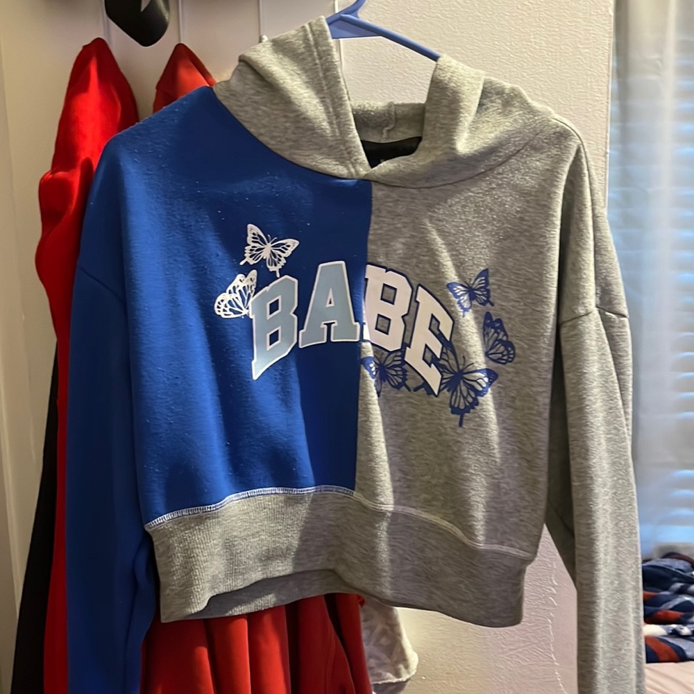 Cropped Hoodie